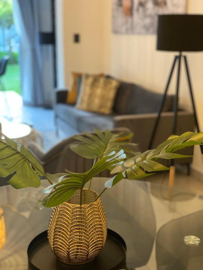 Ground Floor 3-Bedroom Apartment On The Estuary Saint Lucia Estuary Eksteriør billede